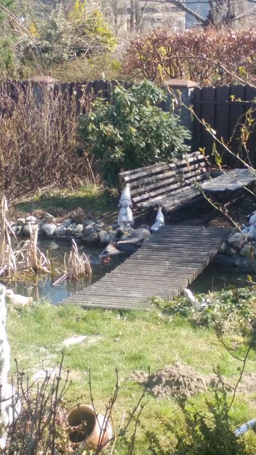 Pokoj W Domu Z Duzym Ogrodem Kraków Exteriör bild